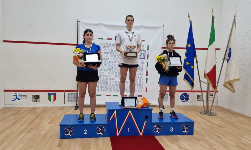 Podio-femminile-Assoluti-Squash