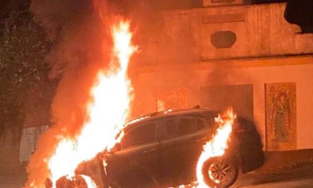 auto-in-fiamme-altomonte