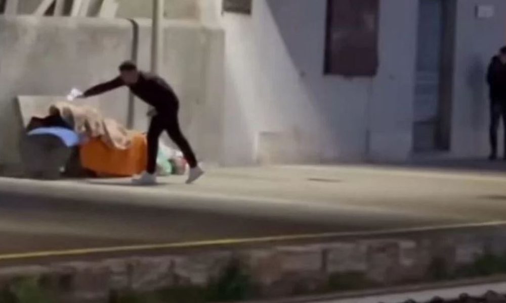 bovalino-acqua-uomo-senza-fissa-dimora