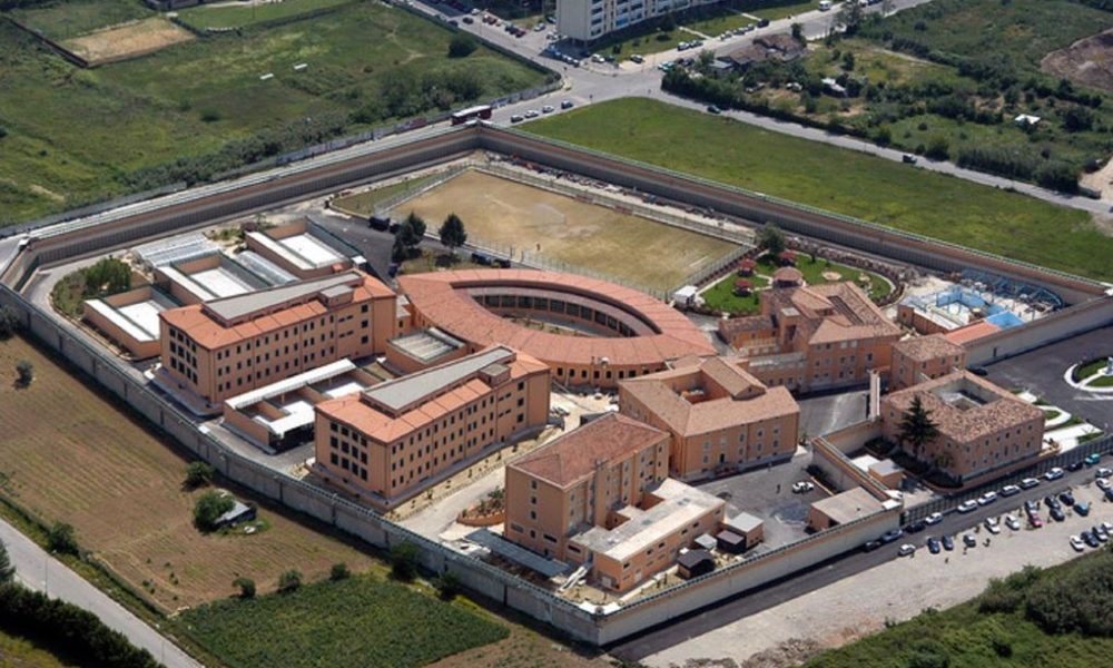 carcere-cosenza-9