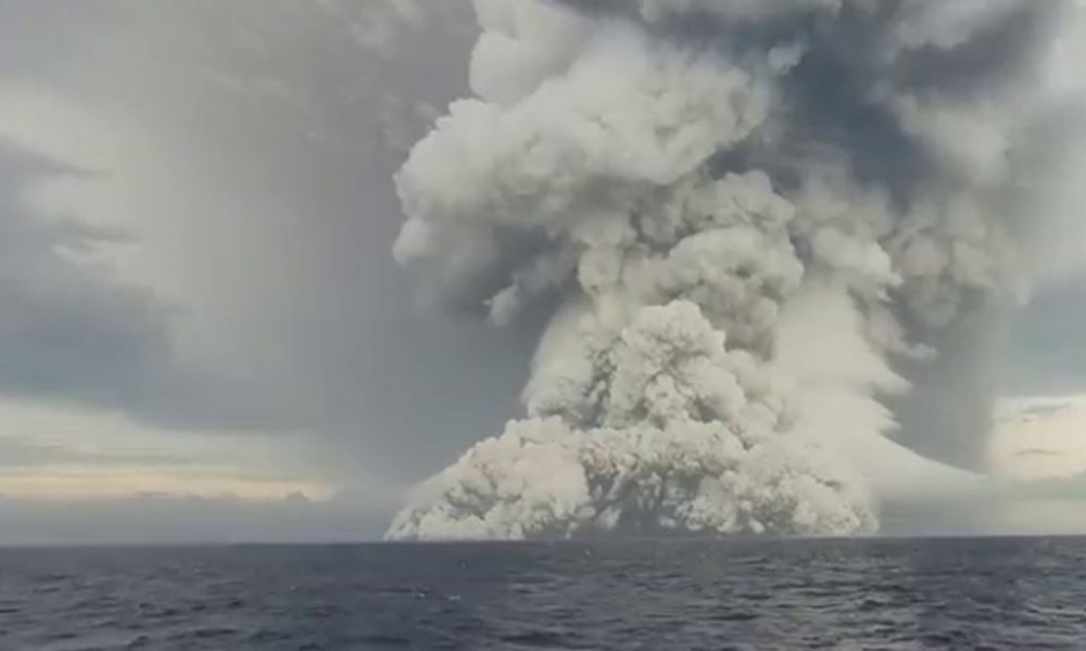 eruzione-vulcano-tonga